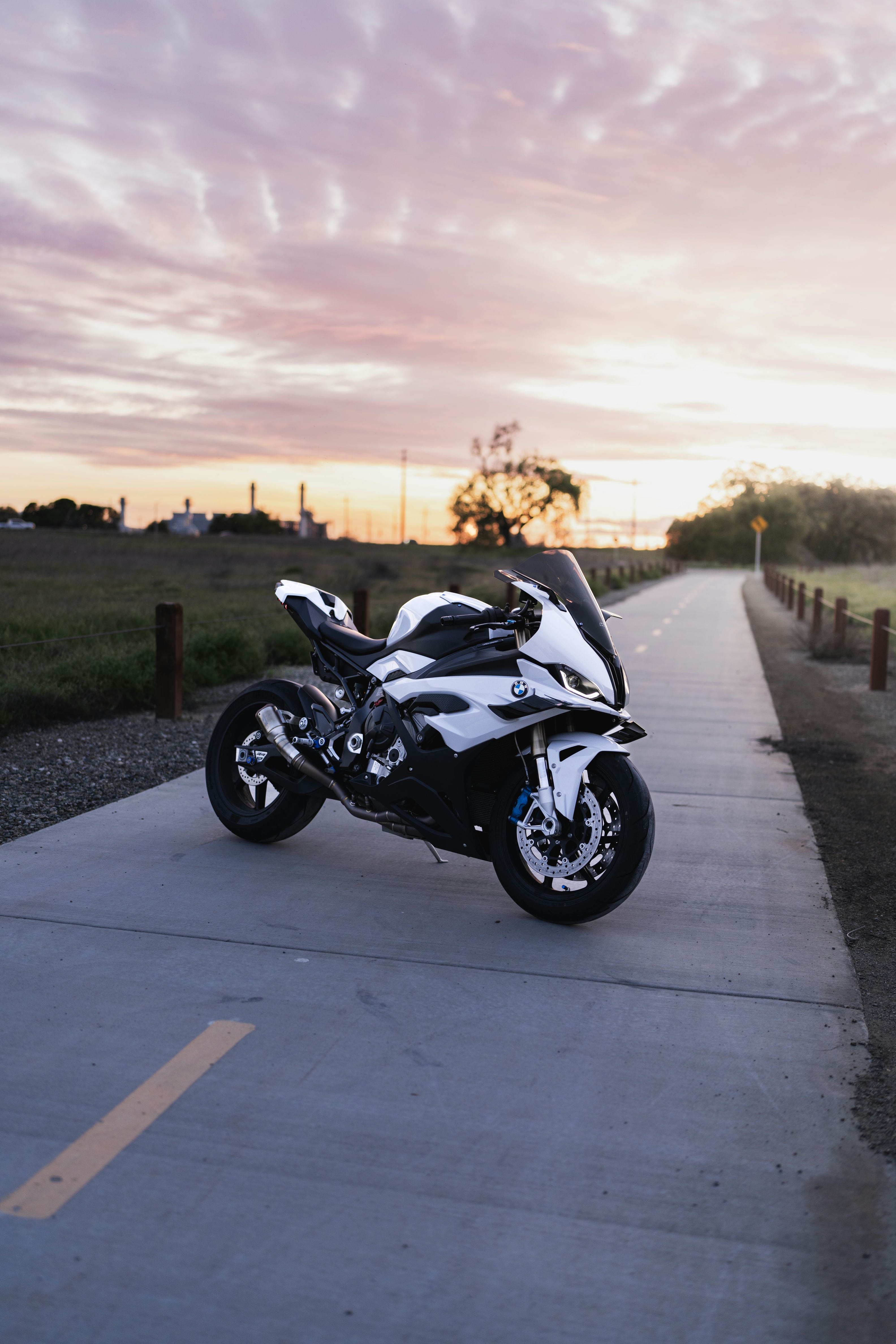 10 Reason the BMW S1000RR is one of the best Sportbikes that money can buy