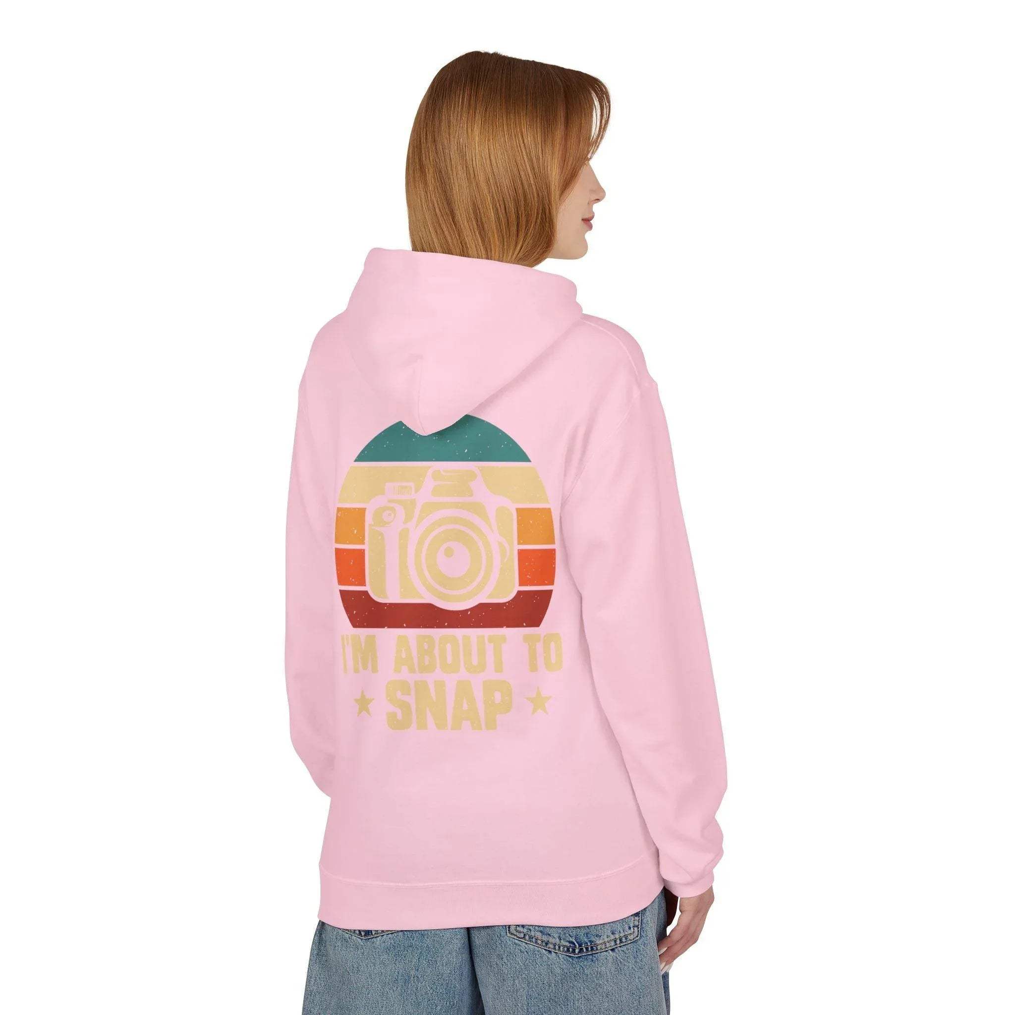 Retro Photographer's "I'm About to Snap" Fleece Hoodie - Stylish Comfort for Creatives