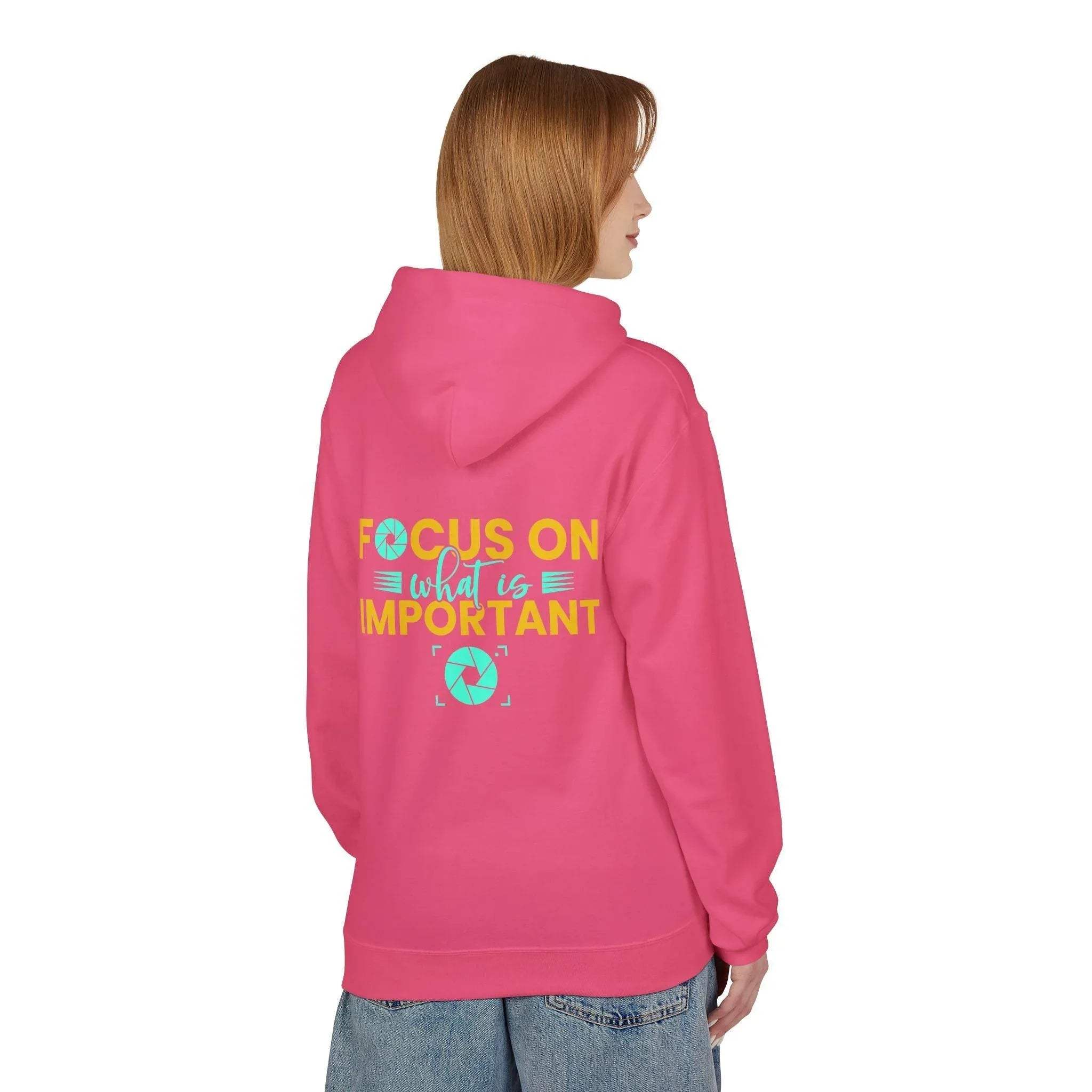 Inspirational Fleece Hoodie for Photographers - 'Prioritize What Matters'