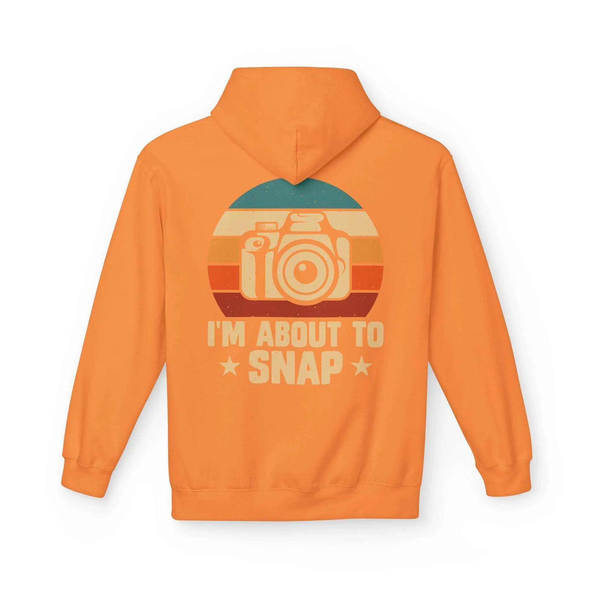Retro Photographer's "I'm About to Snap" Fleece Hoodie - Stylish Comfort for Creatives
