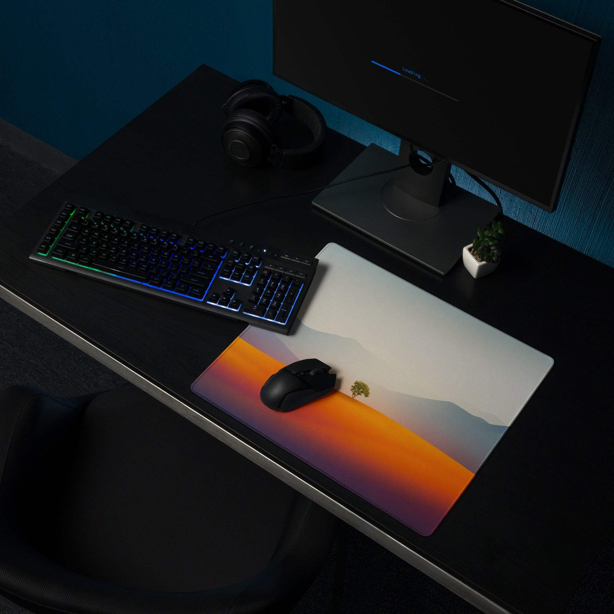 Calm desert sunset gaming mouse pad with non-slip base and stitching