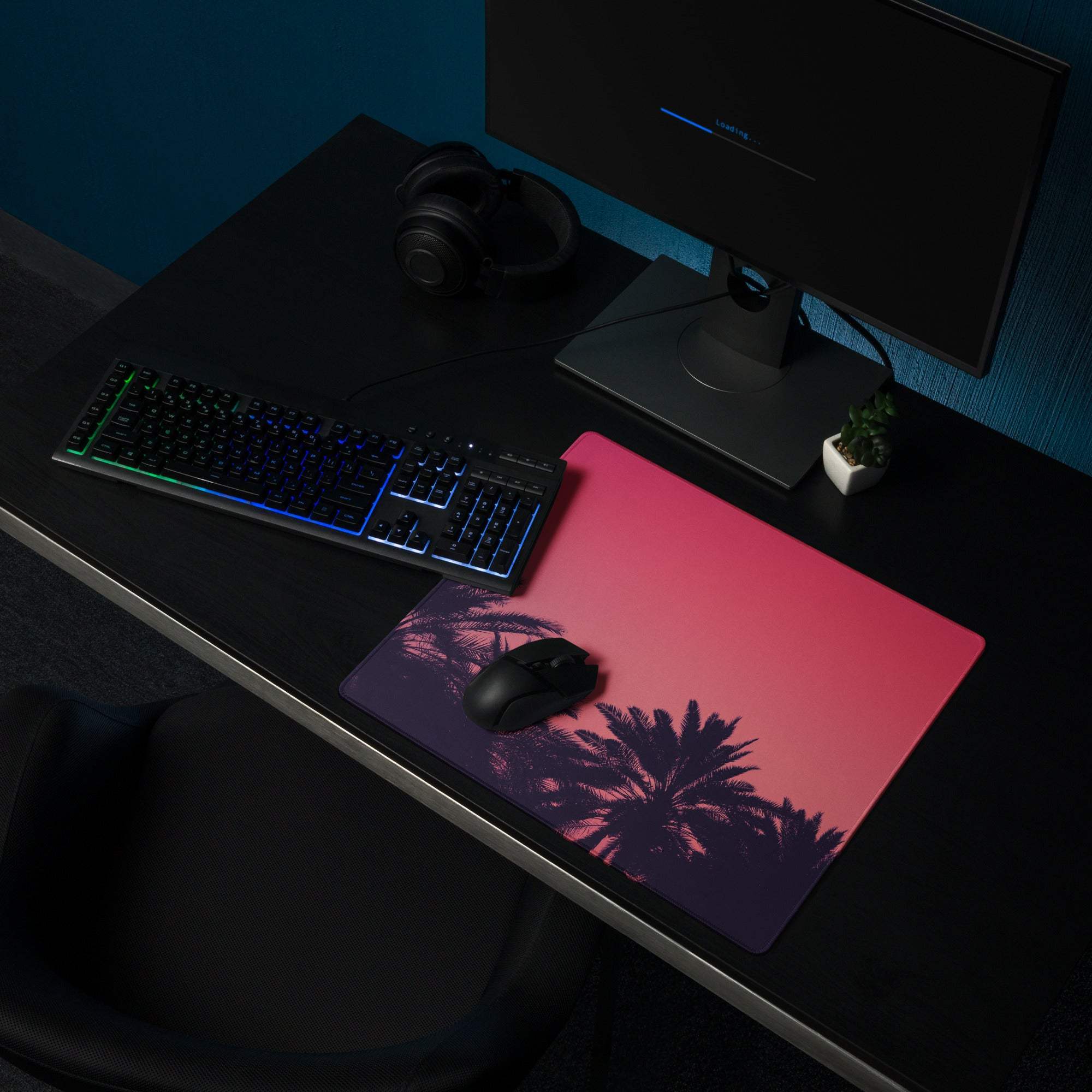 Large pink-to-purple palm sunset gaming mouse pad with non-slip base