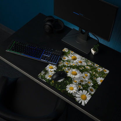 Floral daisy field gaming mouse pad with white daisies, non-slip base, stitched edges