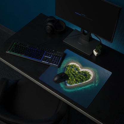 Heart-shaped island gaming mousepad with turquoise ocean and green foliage