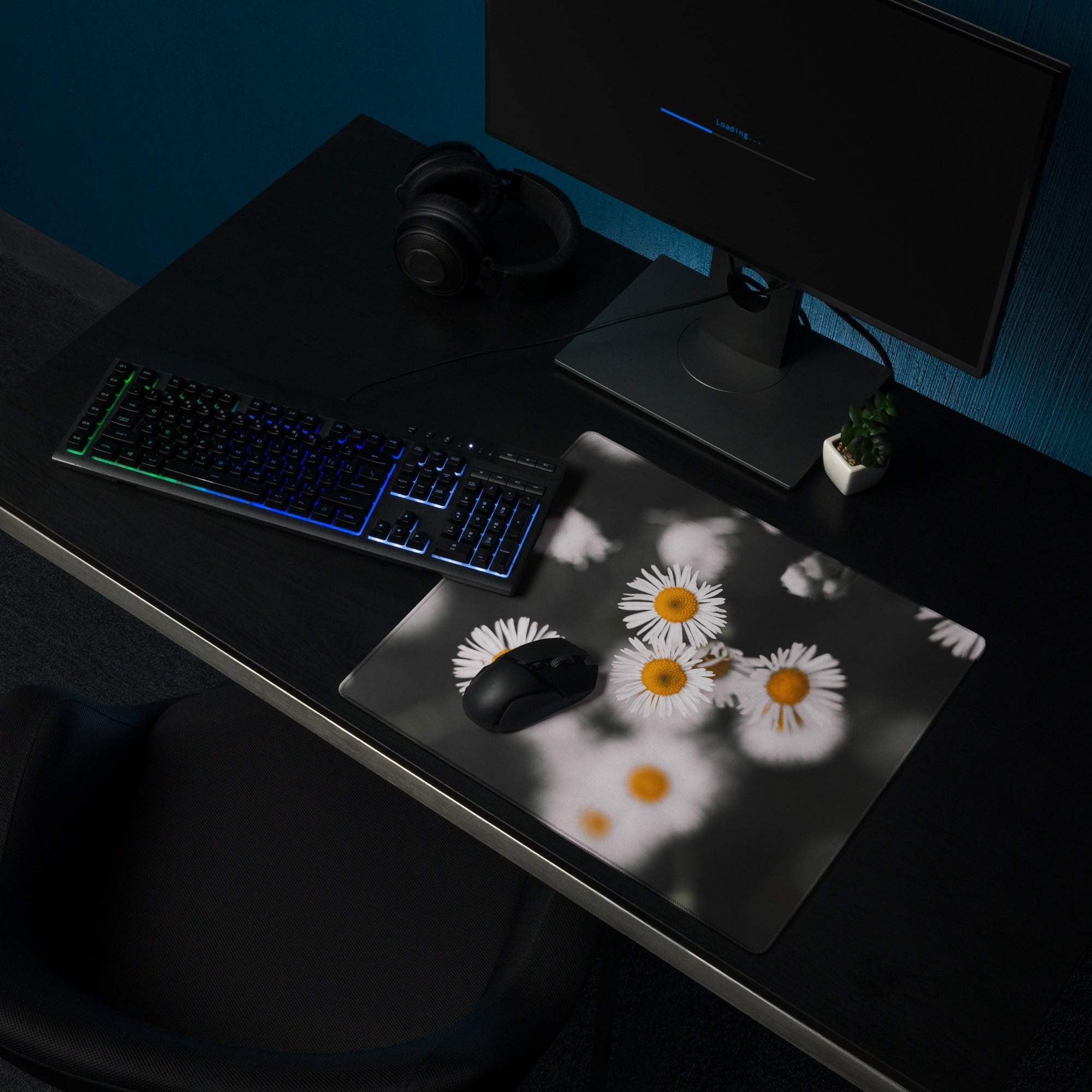 Elegant monochrome daisy field gaming mouse pad, grayscale design, non-slip base