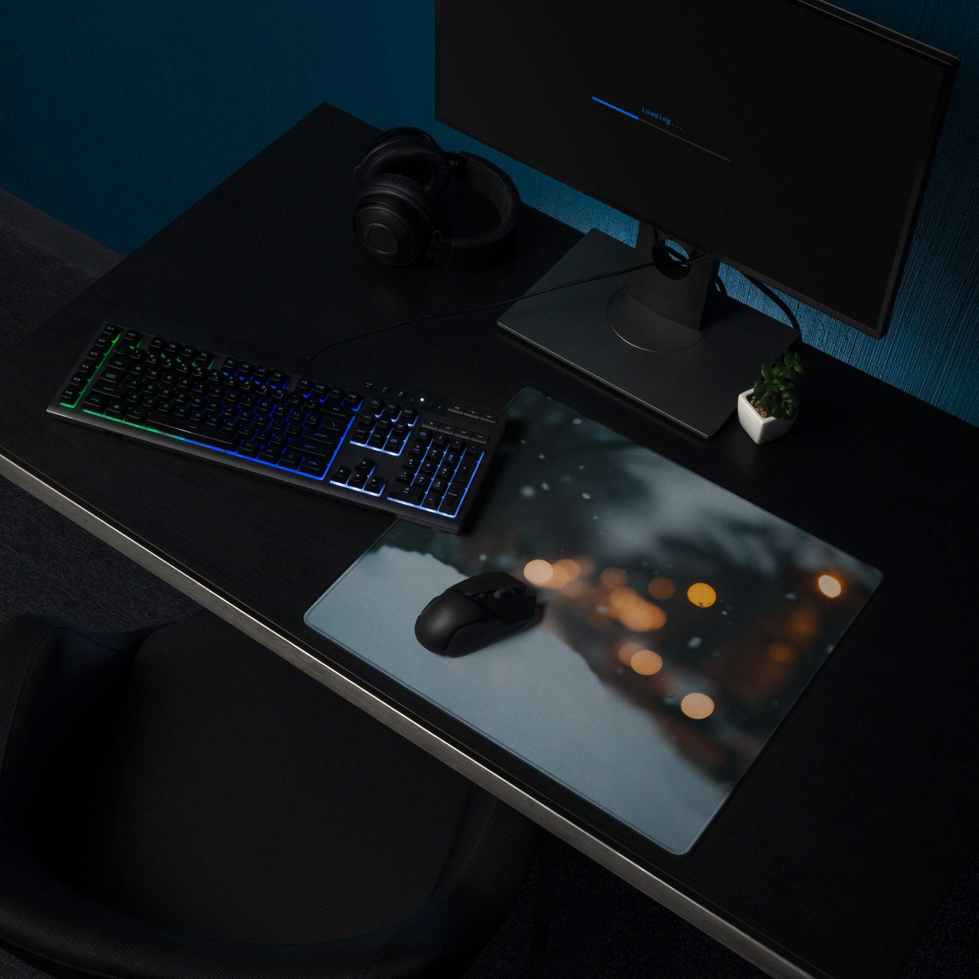 Moody midnight blue gaming mouse pad with nighttime cityscape bokeh lights