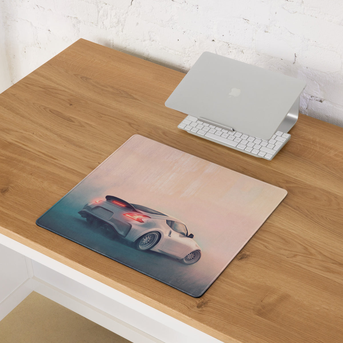 Nissan 370Z Inspired Pearl White Rear Ducktail Desk Pad – Extended Non-Slip PC Mouse Mat