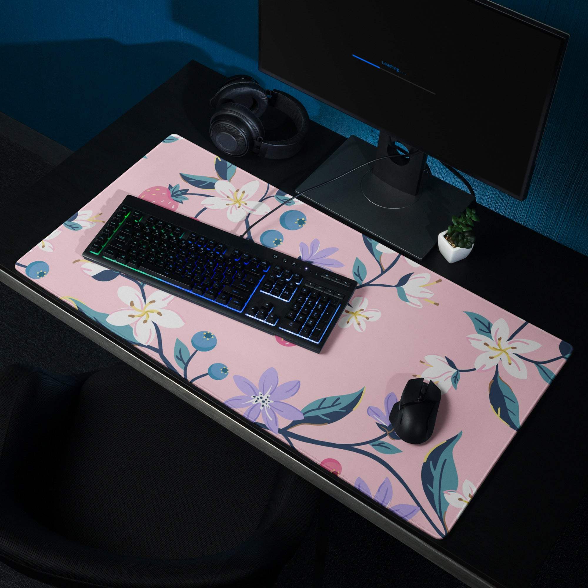 Chic pink floral large gaming mouse pad with non-slip base