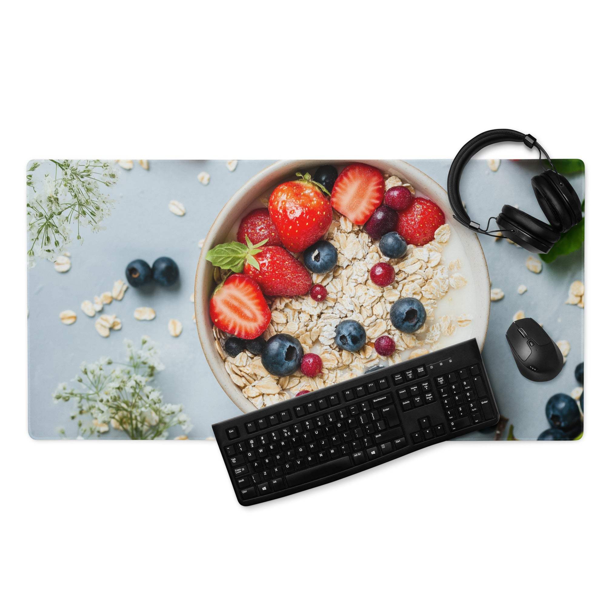 Professional non-slip gaming mouse pad with strawberries blueberries oats print