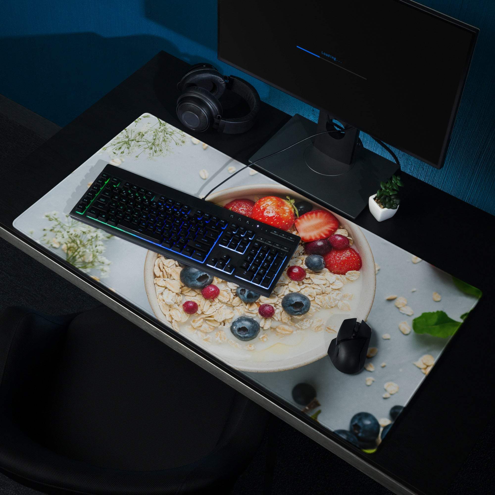 Professional large non-slip gaming mouse pad with berries and oats print