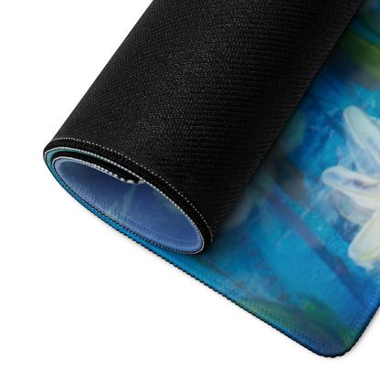 Daisy Field Desk Mat - Daisy Field Blue Gradient Desk Mat Floral Bright Mood Modern Floral Desktop Pad Digital Painting